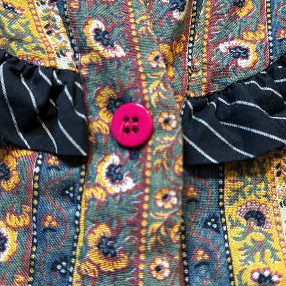 Gorgeous Handmade Cotton Blouse by Squasht - Picture 6 of 6